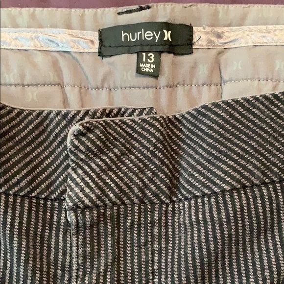 Pin stripe shorts - Picture 3 of 3